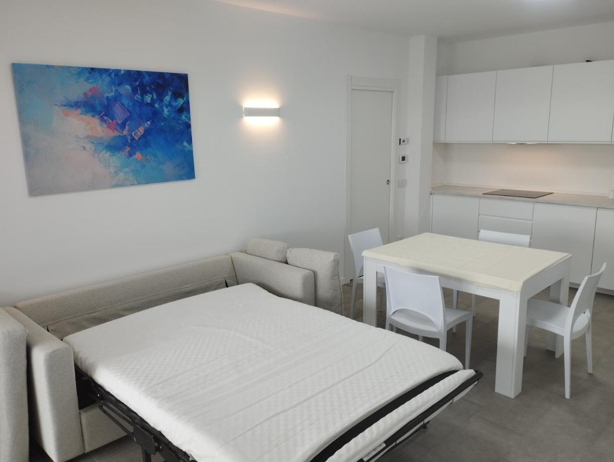 Opalia - Wonderful Garda View Apartment Peschiera del Garda