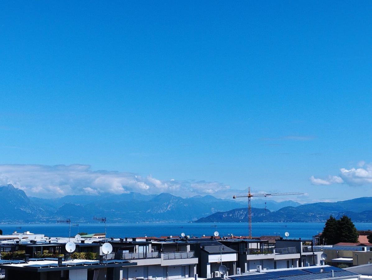 Opalia - Wonderful Garda View Apartment Peschiera del Garda